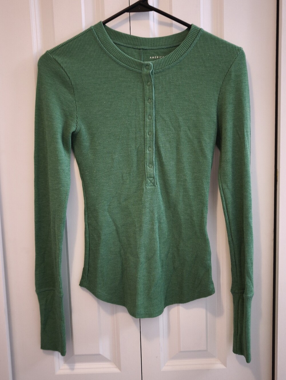 American Eagle Women's Green Ribbed Henley Long Sleeve Top